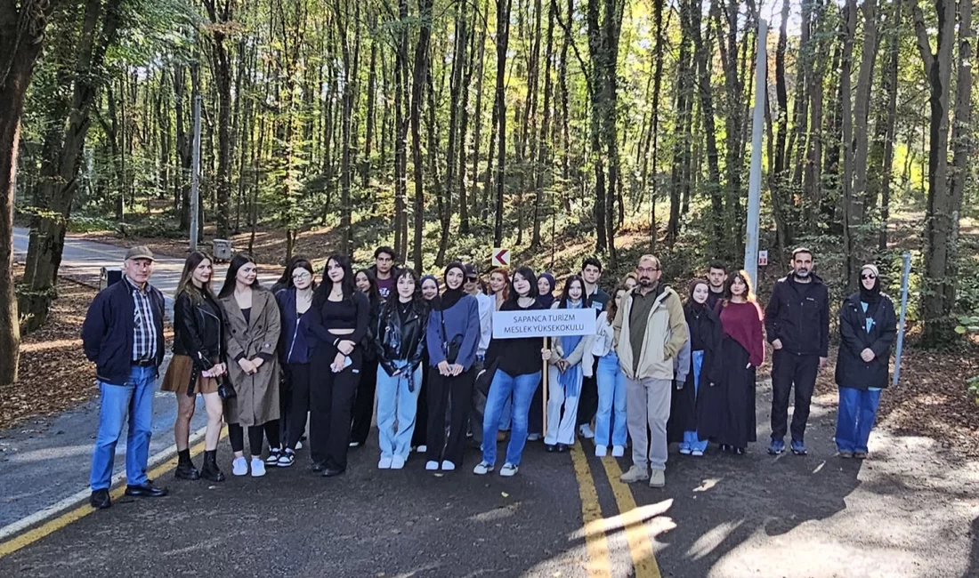 Sakarya’dan üniversitelilere turistik tanıtım gezisi Sakarya Büyükşehir Belediyesi tarafından öğrencilere yönelik düzenlenen tanıtım gezileri devam