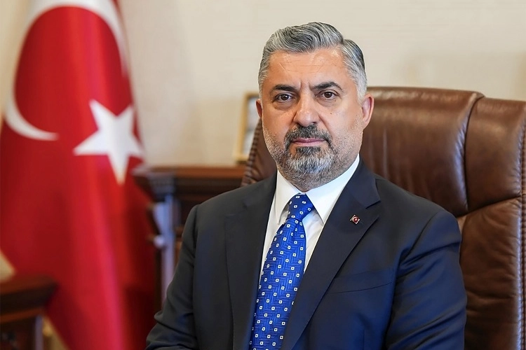 Türk Telekom’da yeni CEO Ebubekir Şahin Türkiye’nin dijital dönüşümünün öncüsü Türk Telekom’da, CEO’luk görevine Ebubekir Şahin
