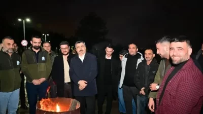 Yıldırım Belediye Başkanı Oktay Yılmaz, Veterinerlik İşleri Müdürlüğü ekipleriyle buluştu.