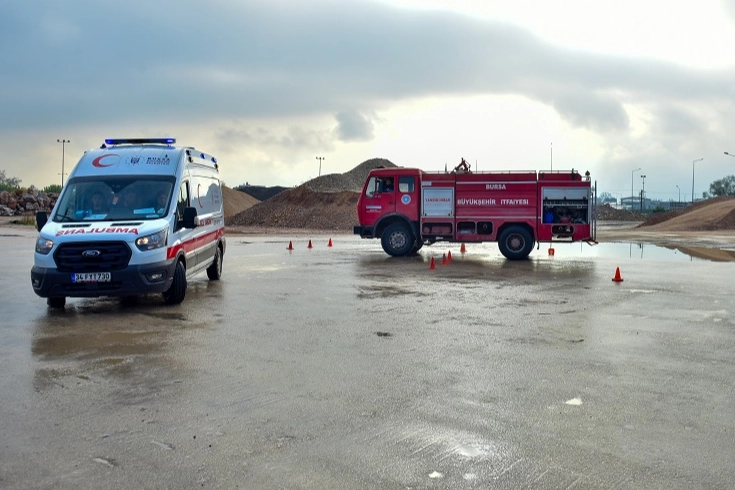 Bursa Büyükşehir Belediyesi bünyesinde 24 saat esasıyla çalışan ve uzun