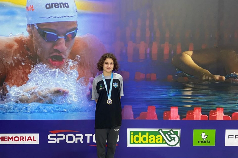 Çayırova Belediyesi Eğitim Spor Kulübü yüzücüleri Trabzon’da düzenlenen yarışmada başarılı