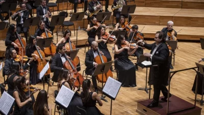 İzmir Büyükşehir Belediyesi’ne bağlı İzmir Oda Orkestrası, 2025-2026 sezonunda dopdolu