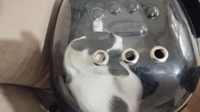 Kayseri Büyükşehir Belediyesi İtfaiye Daire Başkanlığı ekipleri, Melikgazi’de havalandırma boşluğuna