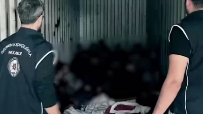 İtalya’ya gitmek üzere Mersin Limanı’nda bir gemiye yüklenecek konteynerde 44