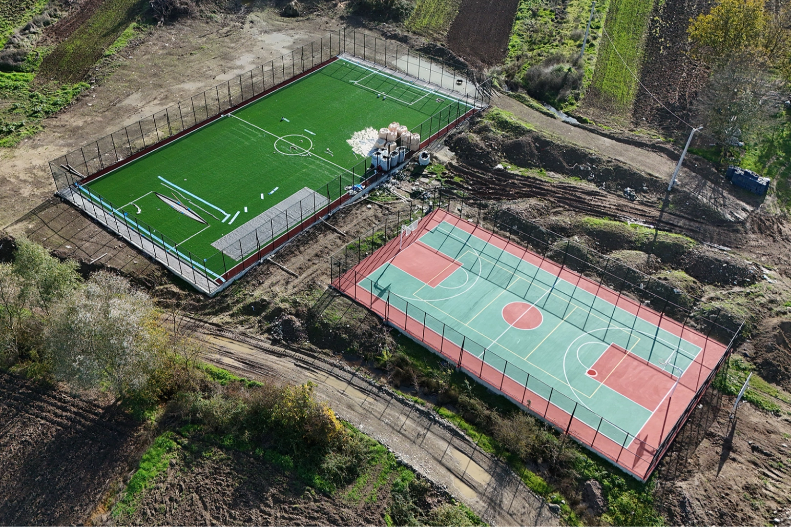 Sakarya Büyükşehir Belediyesi’nin gençleri sporla buluşturmak ve kentin spor altyapısını