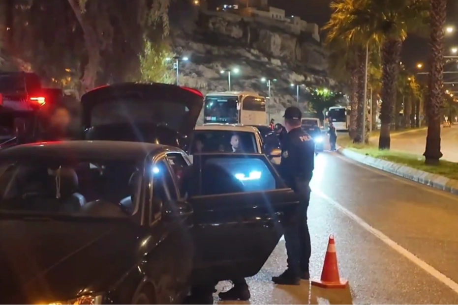 Şanlıurfa genelinde düzenlenen kapsamlı huzur uygulamasında 16 bin 404 kişi