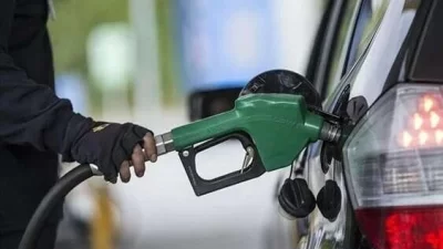 Akaryakıt fiyatlarına 10 günde gelen 5. zam haberi araç sürücülerini