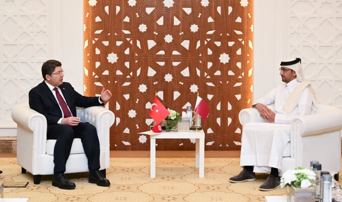 Adalet Bakanı Yılmaz Tunç, Katar Adalet Bakanı ve Kabine İşlerinden