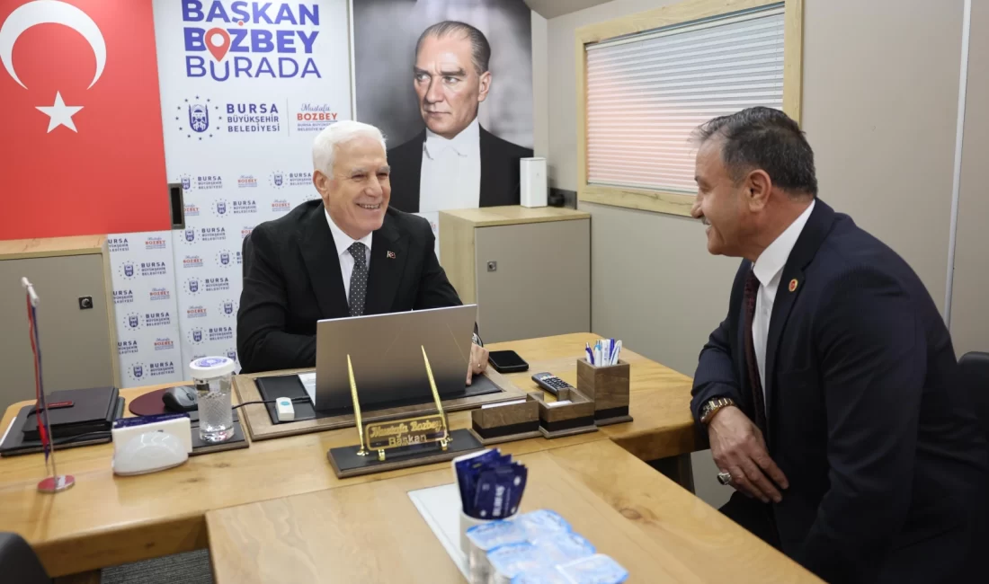 Bursa Büyükşehir Belediye Başkanı Mustafa Bozbey, 75. Yıl Kent Ormanı’nın