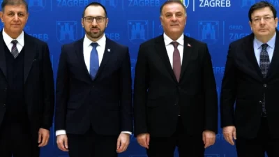 Çanakkale Belediye Başkanı Muharrem Erkek, Yürütme Kurulu Üyesi olduğu B40