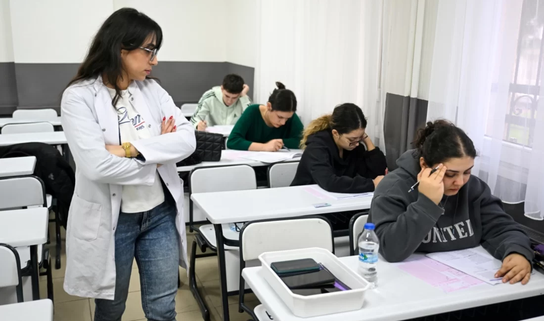 İzmir’de Bornova Belediyesi’nin ücretsiz eğitim desteği sunduğu BELGEM, ilçedeki tüm