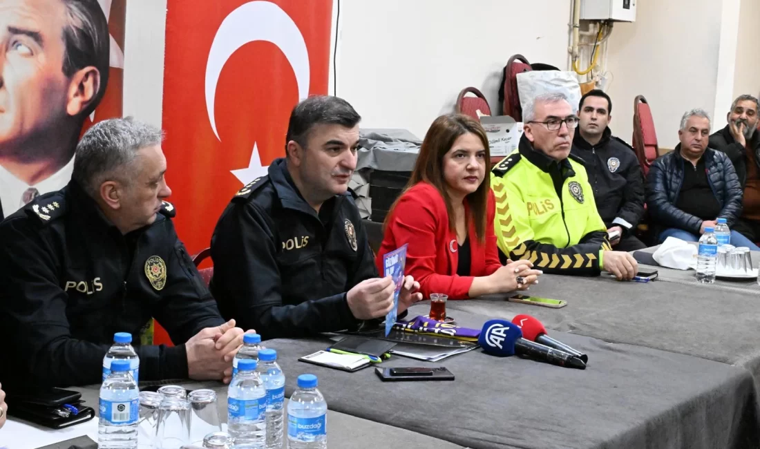 Edirne İl Emniyet Müdürlüğü, Kurtuluş Mahallesi’nde vatandaşlarla bir araya gelerek