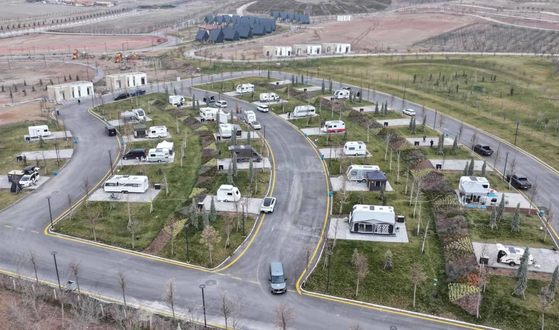 ATA Çiftliği’nde (BAKAP) hizmet veren Karavan ve Çadır Kamp Alanı,