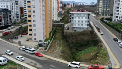 Ordu Büyükşehir Belediyesi, Altınordu ilçesinde hayata geçirdiği kaldırım çalışmalarıyla yaya