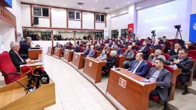 Sakarya Büyükşehir Belediyesi 2026 yılının ilk meclis toplantısı, merkez binadaki