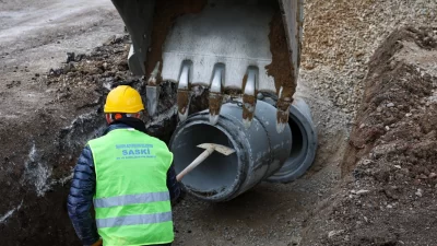 Sakarya Büyükşehir Belediye Başkanı Yusuf Alemdar, Adapazarı Karakamış Mahallesi’nde başlatılan