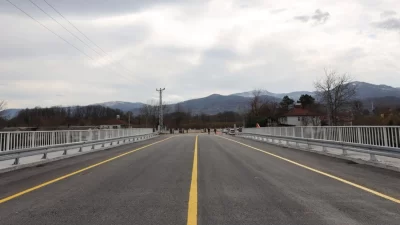 Sakarya Büyükşehir Belediye, şehrin ulaşım altyapısını geliştirmek için yaz kış