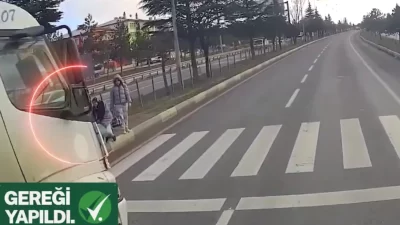 İçişleri Bakanı Ali Yerlikaya, Kütahya’da yaya önceliğini hiçe sayan kamyon