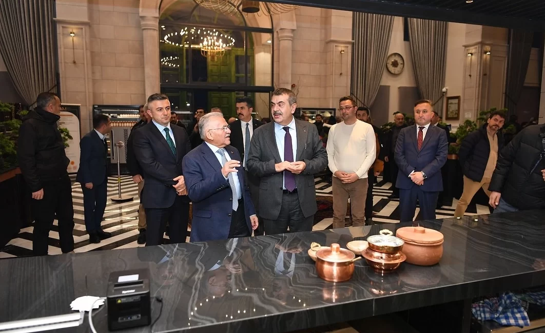 Milli Eğitim Bakanı Yusuf Tekin, Kayseri Büyükşehir Belediye Başkanı Dr.